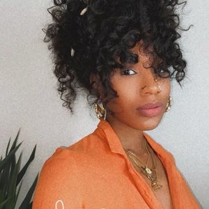 Meet your Posher, Eunique